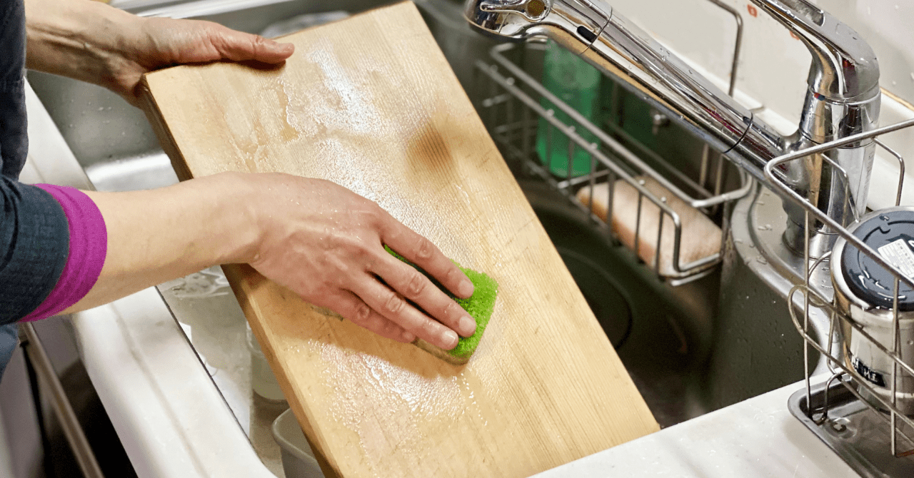 木製とプラスチックのまな板の違いを徹底比較!あなたに最適な選び方ガイド - Tashinam (タシナム)
