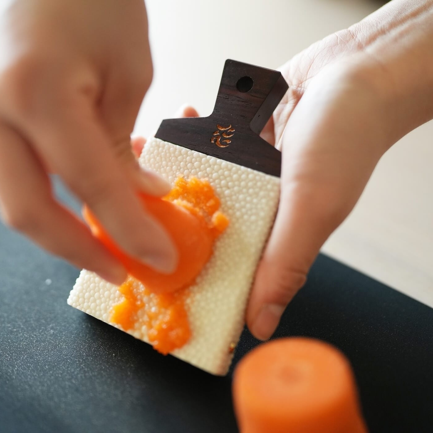 特撰鮫皮おろし-黒檀仕立-【25年12月19日発送予定】